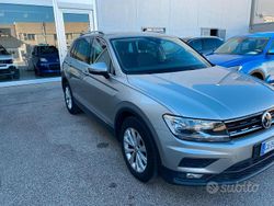 Grigio Usata 2020 VW Tiguan Sport SUV | 18.400 € (Super prezzo)