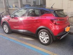Rosso Usata 2022 Renault Captur Engineered SUV | 18.500 € (Buon prezzo)