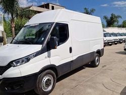 Bianco Usata 2021 Iveco Daily Furgone | 18.990 € (Super prezzo)