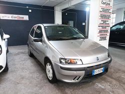 Grigio Usata 2003 Fiat Punto Tre volumi | 1900 € (Buon prezzo)