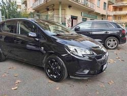 Nero Usata 2019 Opel Corsa Edition Tre volumi | 8900 € (Buon prezzo)