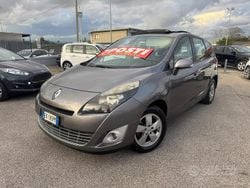 Grigio Usata 2011 Renault Scénic III Dynamique Monovolume | 2450 € (Buon prezzo)
