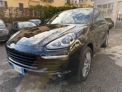 Nero Usata 2015 Porsche Cayenne SUV | 29.500 € (Buon prezzo)