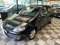 Nero Usata 2006 Renault Clio II Tre volumi | 1490 € (Ottimo prezzo)