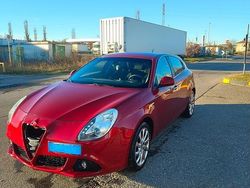 Usata 2012 Alfa Romeo Giulietta Tre volumi | 4100 € (Super prezzo)