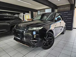 Nero Usata 2023 Land Rover Range Rover Sport Dynamic SUV | 73.900 € (Ottimo prezzo)