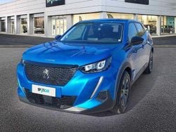 Blu elettrico met. Usata 2022 Peugeot 2008 Active SUV | 16.200 € (Buon prezzo)
