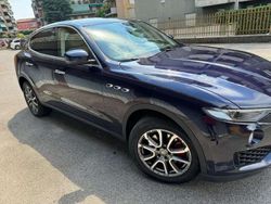 Blu Usata 2019 Maserati Levante GranLusso SUV | 42.400 € (Buon prezzo)