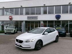 Bianco Usata 2019 Volvo V40 R-Design Tre volumi | 11.900 € (Ottimo prezzo)
