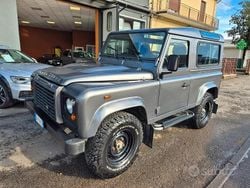 Grigio Usata 2007 Land Rover Defender S Station wagon | 27.000 € (Ottimo prezzo)