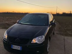 Usata 2008 VW Polo Sportline Tre volumi | 2200 € (Ottimo prezzo)
