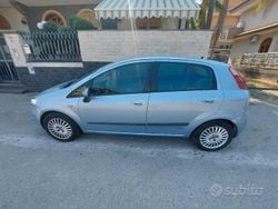 Usata 2006 Fiat Grande Punto Sport Due volumi | 3300 € (Cara)