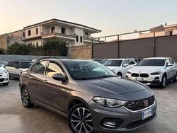 Grigio Usata 2016 Fiat Tipo Opening Edition Tre volumi | 4890 € (Ottimo prezzo)