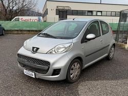 Grigio Usata 2010 Peugeot 107 Allure Due volumi | 4890 € (Buon prezzo)