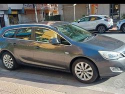 Usata 2011 Opel Astra Sport Station wagon | 1700 € (Super prezzo)