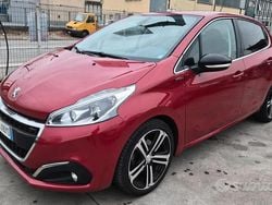 Rosso Usata 2016 Peugeot 208 GT-line Due volumi | 6590 € (Buon prezzo)