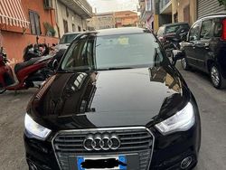 Nero Usata 2014 Audi A1 Tre volumi | 6990 € (Buon prezzo)