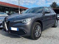 Grigio Usata 2018 Alfa Romeo Stelvio Executive SUV | 17.990 € (Buon prezzo)