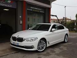Bianco / pastello Usata 2020 BMW 530 Comfort Edition Tre volumi | 27.900 € (Molto cara)