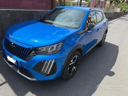 Blu Usata 2024 Peugeot 2008 Allure SUV | 23.000 € (Molto cara)