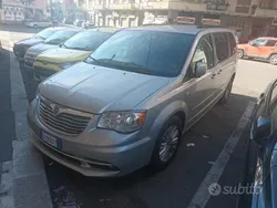 Usata 2013 Lancia Voyager Gold Monovolume | 11.000 € (Buon prezzo)
