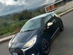 Nero Usata 2014 Citroën DS3 Due volumi | 5900 € (Buon prezzo)
