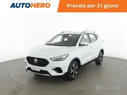 Bianco Nuova 2025 MG ZS Comfort Tre volumi | 17.199 € (Buon prezzo)