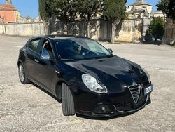 Nero Usata 2013 Alfa Romeo Giulietta Due volumi | 7000 € (Buon prezzo)
