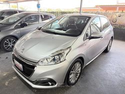 Grigio Usata 2016 Peugeot 208 Active Due volumi | 7800 € (Buon prezzo)