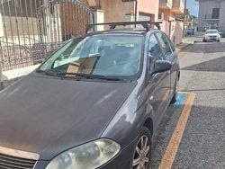 Marrone Usata 2006 Fiat Croma Station wagon | 700 € (Buon prezzo)
