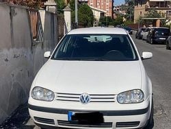 Bianco Usata 2001 VW Golf IV Due volumi | 1500 € (Buon prezzo)