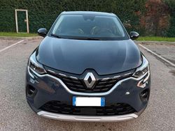 Grigio Usata 2022 Renault Captur SUV | 14.100 € (Ottimo prezzo)