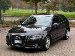 Grigio Usata 2011 Audi A3 Attraction Tre volumi | 7000 € (Ottimo prezzo)