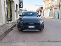 Grigio Usata 2023 Audi A3 Advanced Tre volumi | 26.600 € (Ottimo prezzo)