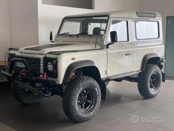 Bianco Usata 2006 Land Rover Defender SE SUV | 28.900 € (Buon prezzo)