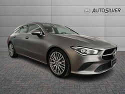Grigio montagna magno / metallizzato Usata 2021 Mercedes CLA250 Shooting Brake Station wagon | 29.900 €