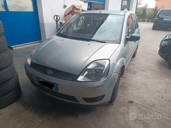 Usata 2003 Ford Fiesta | 1200 € (Ottimo prezzo)