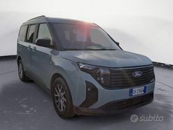 Azzurro Usata 2024 Ford Tourneo Courier Titanium Monovolume | 19.890 € (Buon prezzo)