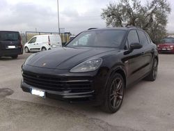 Nero Usata 2018 Porsche Cayenne SUV | 59.000 € (Buon prezzo)