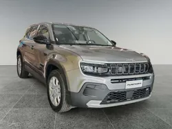Grigio Nuova 2025 Jeep Avenger EV Altitude SUV | 32.890 €