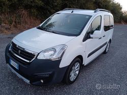Bianco Usata 2017 Peugeot Partner Monovolume | 8200 € (Cara)