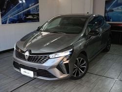 Grigio scisto Usata 2025 Renault Clio V Techno Tre volumi | 15.990 € (Buon prezzo)