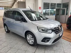 Grigio argento Usata 2022 Renault Kangoo Edition One Monovolume | 13.900 € (Super prezzo)