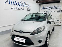 Grigio Usata 2010 Ford Fiesta Titanium Due volumi | 2900 € (Buon prezzo)