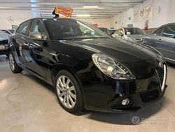 Nero Usata 2016 Alfa Romeo Giulietta Super Tre volumi | 11.490 € (Buon prezzo)