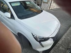 Usata 2020 Peugeot 208 Allure Due volumi | 15.500 € (Buon prezzo)