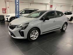 Grigio aviation Usata 2024 Renault Clio V Evolution Tre volumi | 16.800 € (Buon prezzo)