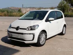 Bianco Usata 2020 VW up! move up! Due volumi | 10.650 € (Buon prezzo)
