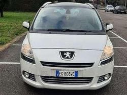 Usata 2011 Peugeot 5008 Premium Station wagon | 4500 € (Buon prezzo)