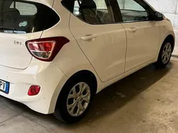 Usata 2014 Hyundai i10 Due volumi | 7500 € (Buon prezzo)